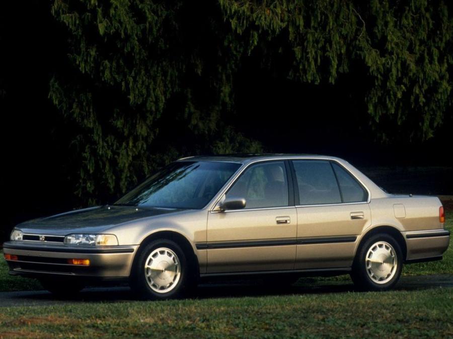  Honda Accord Sedan 1990 года  (US) (фото 8 из 10)